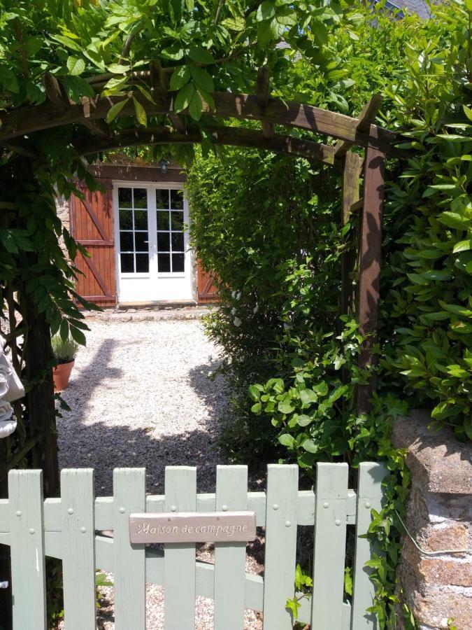 La Sauniere - Chez Helene - Gites En Baie Champeaux Экстерьер фото